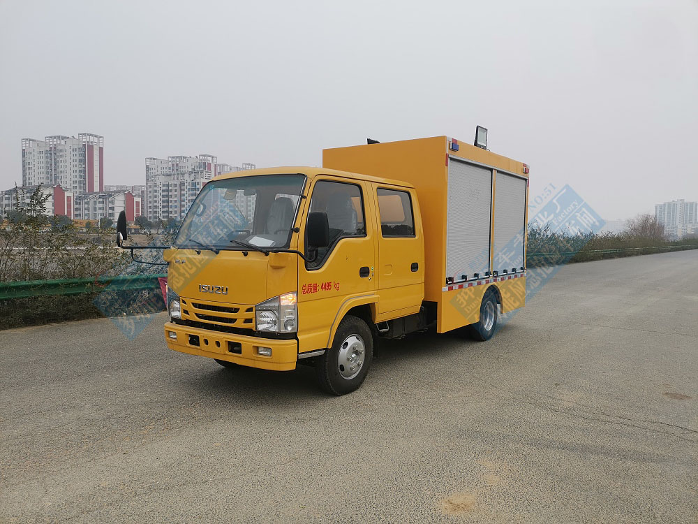 慶鈴雙排座工程救險(xiǎn)車1000-2000m3/h