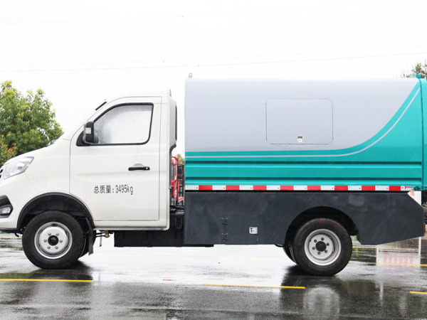 東風(fēng)4方廂式垃圾車